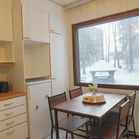 57m2 With Cozy Workspace, 100m From Bus Stop